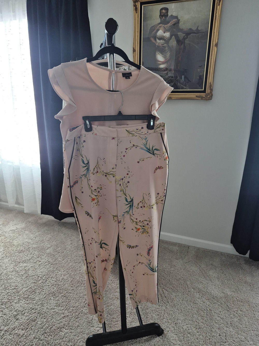 & Other Stories Blush Floral Cropped Tapered Pants
